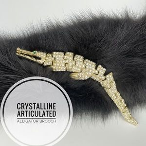 Gold alligator articulated crystal brooch with green eye Y2K time period / Retro